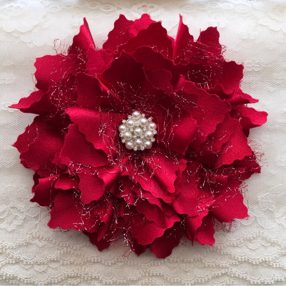 Chic Red Floral Brooch with Pearl Accent shoe clip bow corsage boutonnières